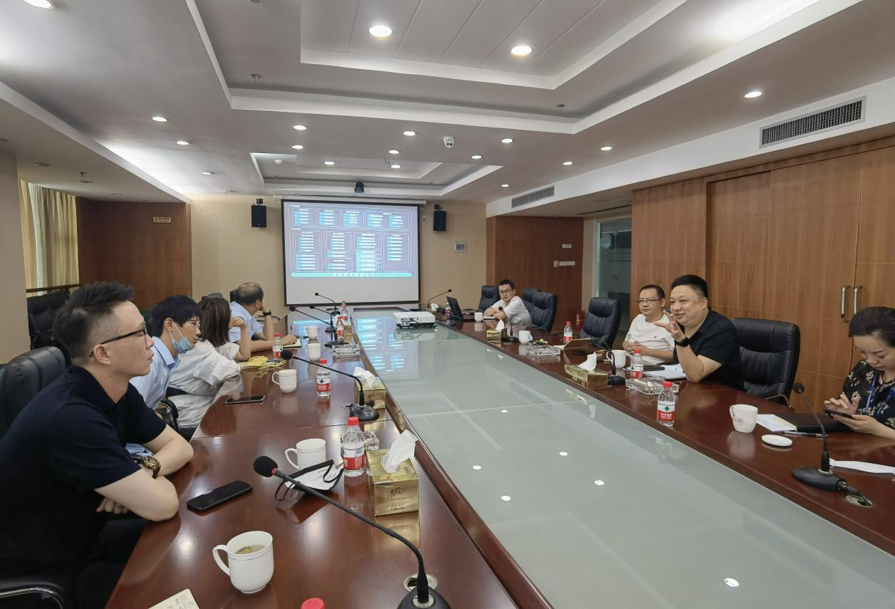 學(xué)先進(jìn)、趕先進(jìn)！錢江商城赴海寧中國(guó)皮革城考察學(xué)習(xí)智能化改造數(shù)字化轉(zhuǎn)型